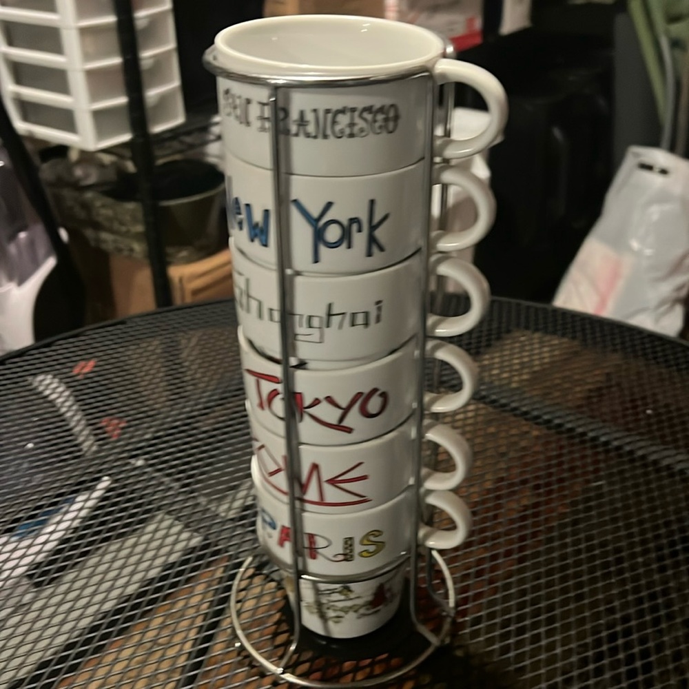 Cup set with stand